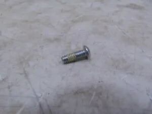 ハーレーダビッドソン 1/4-20 X 3/4 ボタンヘッド グレード 8 スチールネジ 2 パック P/N: 927A Harley Davidson 1/4-20 X 3/4 Button Head Grade 8 Steel Screws 2 PACK P/N: 927A 【並行輸入品】 30,030円