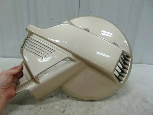 ホンダ 88-89、92-93 ゴールドウィング GL1500 マティーニ ベージュメタリック左前輪カバー Honda 88-89, 92-93 Goldwing GL1500 Martini Beige Metallic Left Front Wheel Cover 【並行輸入品】