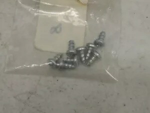 純正ハーレーダビッドソン ボタンヘッドキャップスクリュー - 8 P/N: 2462 Genuine Harley Davidson Button Head Cap Screw - 8 P/N: 2462 【並行輸入品】