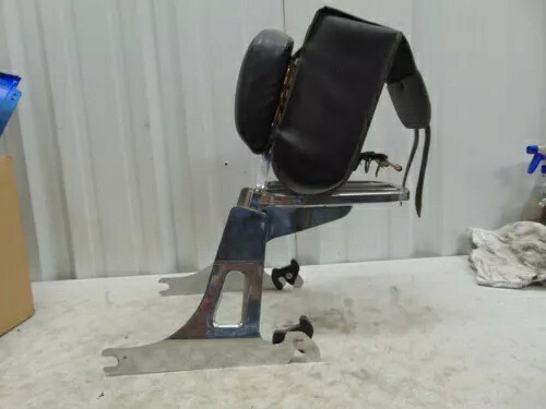 ハーレー スムーストップステッチ 取り外し可能シーシーバー 06-UP FXD ダイナ ラゲッジラックバッグ付き Harley Smooth Top Stitch Detachable Sissy Bar 06-UP FXD Dyna W/ Luggage Rack Bag 【並行輸入品】