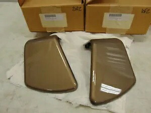 ハーレーローマンゴールドフェアリンググローブ収納ボックス蓋 2013 FLTRXSE2 ペア左 & 右 Harley Roman Gold Fairing Glove Storage Box Lids 2013 FLTRXSE2 PAIR Left & Right 【並行輸入品】