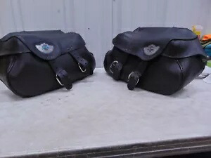 ハーレーダビッドソン 100 周年記念レザーサドルバッグ 03 FXSTD デュース 92018-03 Harley Davidson 100th Anniversary Leather Saddlebags 03 FXSTD Deuce 92018-03 【並行輸入品】