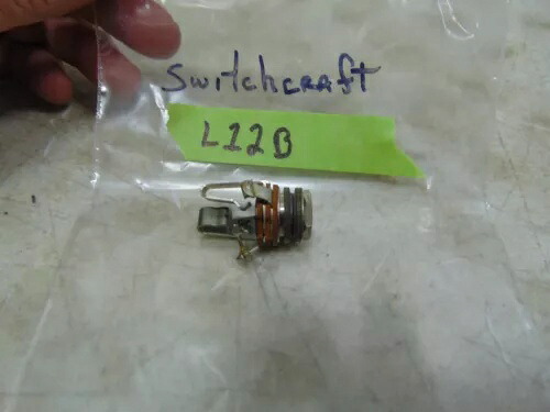 Switchcraft 1/4 インチ ステレオ 3 導体ジャック、ナットおよびワッシャー付き 0.375 インチ ブッシング P/N: L12B Switchcraft 1/4\