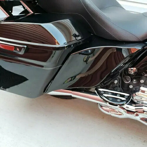 ビビッドブラックサイドカバーパネルハーレーツーリングロードストリートグライド1983-2013に適合 Vivid Black Side Cover Panels Fit For Harley Touring Road Street Glide 1983-2013 【並行輸入品】
