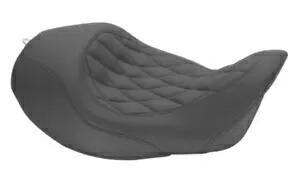 MUSTANG 0803-0401 76710 Wide Tripper? フォワード ソロおよびリア シート - ダイヤモンド MUSTANG 0803-0401 76710 Wide Tripper? Forward Solo and Rear Seat - Diamond 【並行輸入品】
