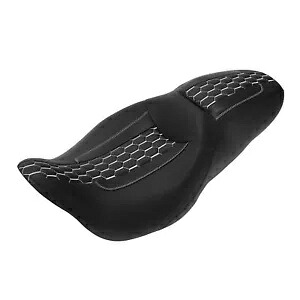 運転席&助手席ハーレーツーリングロードキング09-23 22ホワイトステッチに適合 Driver & Passenger Seat Fit For Harley Touring Road King 09-23 22 White Stitches 【並行輸入品】
