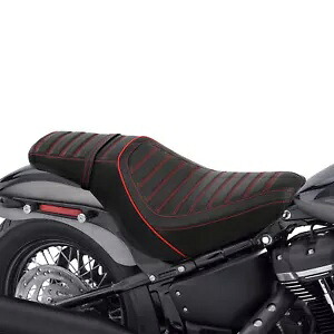 ドライバー ライダー パッセンジャー ピリオンシート ハーレー ソフテイル スリム FLDE FLHC 18-24 に適合 Driver Rider Passenger Pillion Seat Fit For Harley Softail Slim FLDE FLHC 18-24 【並行輸入品】