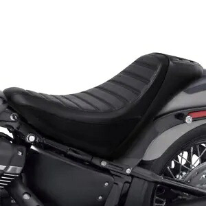 ワンピース ソロ ドライバー シート ハーレー ソフテイル スタンダード スリム ストリート ボブ 18 以降に適合 One Piece Solo Driver Seat Fit For Harley Softail Standard Slim Street Bob 18-up 【並行輸入品】