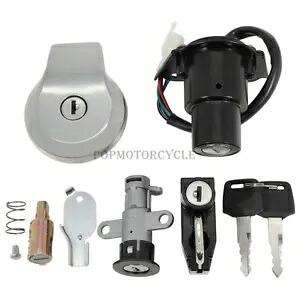 点火スイッチロック & 燃料ガスキャップキーセットヤマハビラーゴ 250 XV125 XV250 Ignition Switch Lock & Fuel Gas Cap Key Set For Yamaha Virago 250 XV125 XV250 【並行輸入品】