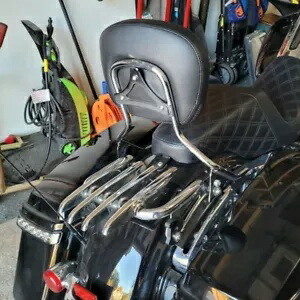 09-24 ハーレーツーリング用クローム取り外し可能シーシーバー パッド+ステルス荷物ラック付き For 09-24 Harley Touring Chrome Detachable Sissy Bar w/Pad+Stealth Luggage Rack 【並行輸入品】