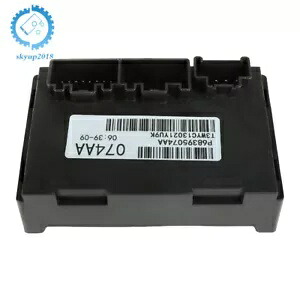 トランスファーケースコントロールモジュール 2014-2015 ジープグランドチェロキー 68395074AA Transfer Case Control Module For 2014-2015 Jeep Grand Cherokee 68395074AA 【並行輸入品】