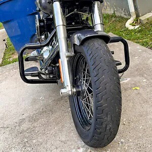 MOFUN ブラック エンジンガード ハイウェイ クラッシュバー 2000-2017 ハーレー ソフテイル FL モデル用 MOFUN Black Engine Guard Highway Crash Bar For 2000-2017 Harley Softail FL Model 【並行輸入品】