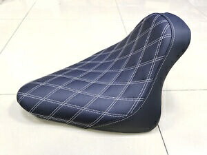ホワイト格子ドライバーソロシートハーレーソフテイル 00-07 FXSTS FXSTD FLSTN FLSTC White Lattice Driver Solo Seat For Harley Softail 00-07 FXSTS FXSTD FLSTN FLSTC 【並行輸入品】