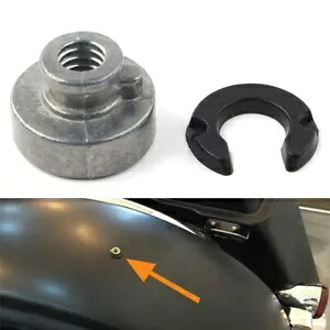 ハーレーダビッドソン 1996-2021 用リアフェンダー、助手席、ネジナット- Rear fender, passenger seat, screw nut for Harley Davidson 1996-2021- 【並行輸入品】