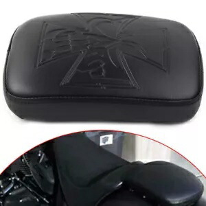 ハーレーボバースポーツスター用リアフェンダー助手席ピリオンパッドシート8サクションカップ Rear Fender Passenger Pillion Pad Seat 8 Suction Cup For Harley Bobber Sportster 【並行輸入品】