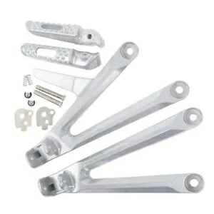 助手席フットレストフットペグブラケットホンダ CBR600RR CBR 600 RR 2005-2006 に適合 Passenger Footrest Footpegs Brackets Fit For Honda CBR600RR CBR 600 RR 2005-2006 【並行輸入品】