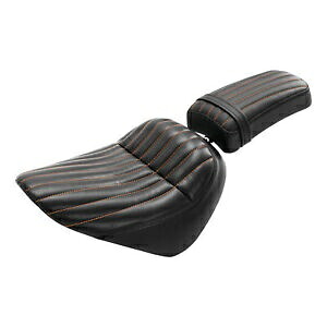 ドライバーライダー助手席ピリオンシートハーレーストリートボブFXBBS 18-23 22 21に適合 Driver Rider Passenger Pillion Seat Fit For Harley Street Bob FXBBS 18-23 22 21 【並行輸入品】