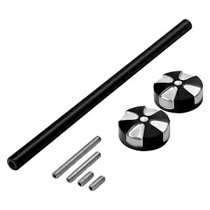フロントアクスルキャップナットカバーハーレーソフテイルデラックスヘリテージクラシック18-23に適合 Front Axle Cap Nut Covers Fit For Harley Softail Deluxe Heritage Classic 18-23 【並行輸入品】