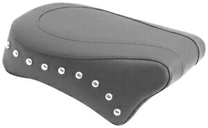 マスタング 76108 後部助手席ピロン スタッズ 06-17 ハーレー ダイナ 27262 Mustang 76108 Rear Passenger Seat Pillon Studded 06-17 Harley Dyna 27262 【並行輸入品】