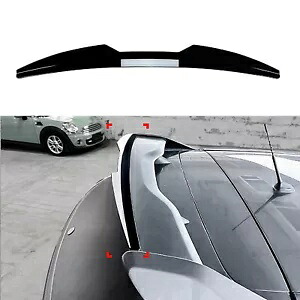 リアルーフスプリッタースポイラーウイング フォード フォーカス MK3 ST-Line 2011-2018 グロスブラック用 Rear Roof Splitter Spoiler Wing For Ford Focus MK3 ST-Line 2011-2018 Gloss Black 【並行輸入品】