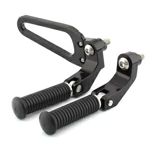 BMW R18/クラシックトランスコンチネンタルA用クロームオートバイリアフットレストマウント Chrome Motorcycle Rear Footrests Mount For BMW R18 / Classic Transcontinental A 【並行輸入品】