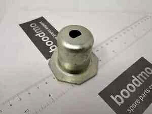 MARUTI EECO、EECO、VERSA 用サスペンションストラットマウント - 41723M83B00 - MARUTI SU Suspension Strut Mounting for MARUTI EECO, EECO, VERSA - 41723M83B00 - MARUTI SU 【並行輸入品】