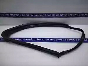 トリム / 保護ストリップ、MARUTI 1000、ESTE??EM 用ウィンドウ - 84617M70C01 - MARUTI S Trim / Protective Strip, Window for MARUTI 1000, ESTEEM - 84617M70C01 - MARUTI S 【並行輸入品】