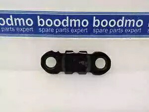 MAHINDRA KUV 100、KUV 100、KUV 100 F/L 用ブラケット - 0401ECC00101N Bracket for MAHINDRA KUV 100, KUV 100, KUV 100 F/L - 0401ECC00101N 【並行輸入品】