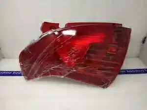 MARUTI SWIFT 1ST GEN用テールライト - 35670M75J00 - MARUTI SUZUKI Tail Light for MARUTI SWIFT 1ST GEN - 35670M75J00 - MARUTI SUZUKI 【並行輸入品】