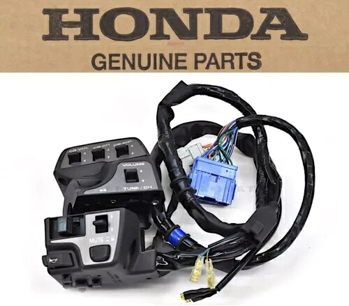 左手スイッチ GL1800 2012-2017 ゴールドウィング ホーン CB サウンド ウインカー OEM #O211 Left Hand Switch GL1800 2012-2017 Goldwing Horn CB Sound Turn Signal OEM #O211 【並行輸入品】