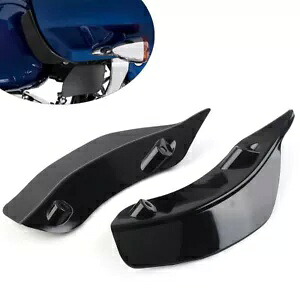 ブラックアッパーフェアリングアクセントエアウィンドディフレクターハーレーロードグライドFLTRX 15-20用 Black Upper Fairing Accents Air Wind Deflector For Harley Road Glide FLTRX 15-20 【並行輸入品】