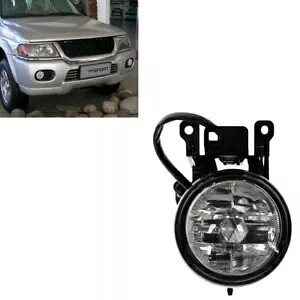 三菱モンテロパジェロスポーツ 2000-2004 車のフロントフォグランプランプ- For Mitsubishi Montero Pajero Sport 2000-2004 Car Front Fog Lights Lamp- 【並行輸入品】