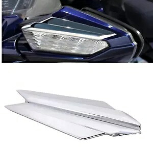 ホンダ ゴールドウィング GL1800 F6C F6B 2018-2021 リアミラートリム装飾シルバー- For Honda Goldwing GL1800 F6C F6B 2018-2021 Rear Mirror Trim Decor Silver- 【並行輸入品】