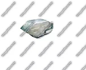 C5NN16312AK フェンダー右手/左手フォード 4600 2600 3610 4610 3600 3000 に適合 C5NN16312AK Fender Right Hand/Left Hand Fits Ford 4600 2600 3610 4610 3600 3000 【並行輸入品】