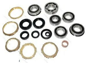 スズキサムライ 86-95 5 スピードマニュアルトランスミッションリビルドキット + シンクロリ??ング For Suzuki Samurai 86-95 5Speed Manual Transmission Rebuild Kit+Synchro Ring 【並行輸入品】