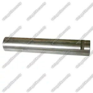 1860023M1 フロントアクスルピボットピンはマッセイファーガソン 135 235 230 20 に適合 1860023M1 Front Axle Pivot Pin Fits For Massey Ferguson 135 235 230 20 【並行輸入品】