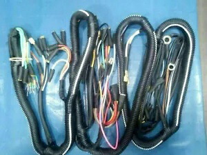 マッセイ 135 240 パーキンス ルーカス織機アセンブリと互換性のある配線ハーネス WIRING HARNESS Compatible with Massey 135 240 Perkins Lucas Loom Assembly 【並行輸入品】