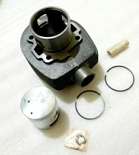シリンダーキットコンプリート Vespa Sprint GL Super VBB 150cc 3 ポートエンジン用 Cylinder kit Complete For Vespa Sprint GL Super VBB 150cc 3 Port Engine 【並行輸入品】 40,755円