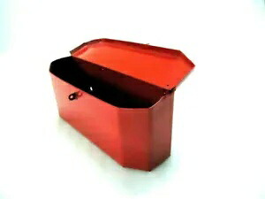 MASSEY FERGUSON トラクター用ツールボックス (金属) - ユニバーサル新品 Tool Box (Metal) for MASSEY FERGUSON Tractors - Universal Brand New 【並行輸入品】