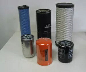 マヒンドラ トラクター 4035 HST 5035 HST 用フィルター 6 個パック FILTER PACK OF 6 FOR MAHINDRA TRACTOR 4035 HST 5035 HST 【並行輸入品】