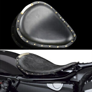 カフェレーサーソロシートカバーハーレースポーツスター883 XLボバーチョッパーカスタムに適合 Cafe Racer Solo Seat Cover Fit For Harley Sportster 883 XL Bobber Chopper Custom 【並行輸入品】