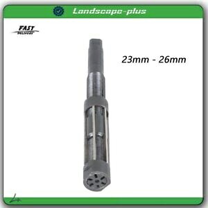 調整可能なハンドリーマースクエアエンドブレードリーマー調整範囲 23 ミリメートル - 26 ミリメートル Adjustable Hand Reamer Square End Blade Reamer Adjustment Range 23mm - 26mm 【並行輸入品】