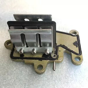 63V-13610-01 インテークリードバルブ Assy Park ヤマハ Parsun Hidea 9.9 - 15HP 1SET 63V-13610-01 Intake Reed Valve Assy Park For Yamaha Parsun Hidea 9.9 - 15HP 1SET 【並行輸入品】