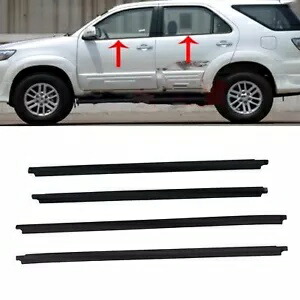 トヨタ フォーチュナー 2004-2015 2005 ウィンドウ外側ウェザーストリップ サイドドアモール For Toyota Fortuner 2004-2015 2005 Window Outer Weatherstrip Side Door Moulding 【並行輸入品】