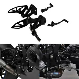 フロントドライバーフットペグフットレストブラケットスズキ GSXR1000 GSXR 1000 17-22 に適合 Front Driver Foot Pegs Footrest Bracket Fit For Suzuki GSXR1000 GSXR 1000 17-22 【並行輸入品】