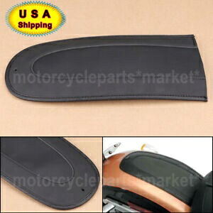 ブラックリアフェンダーよだれかけソロシートハーレーソフテイルブレイクアウトスリムFLSLファットボーイUS用 Black Rear Fender Bib Solo Seat For Harley Softail Breakout Slim FLSL Fat Boy US 【並行輸入品】