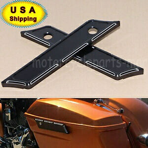 ブラック CNC サドルバッグ ヒンジ ラッチ カバー ハーレー ツーリング ロードキング グライド FLHTK 用 Black CNC Saddlebag Hinge Latch Covers for Harley Touring Road King Glide FLHTK 【並行輸入品】