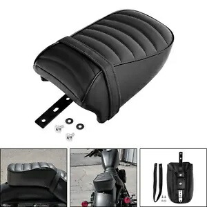 ブラック後部助手席ハーレースポーツスターアイアン 883 XL883N 2018-2022 20用 Black Rear Passenger Seat Fit For Harley Sportster Iron 883 XL883N 2018-2022 20 【並行輸入品】