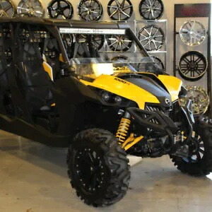 Can Am Maverick Max 1000 1000R 13-2018用の厚いポリカーボネートハーフフロントガラス Thick Polycarbonate Half Windshield For Can Am Maverick Max 1000 1000R 13-2018 【並行輸入品】