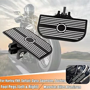 CNC フロントまたはリア ブラック ミニ フロアボード オス マウント ハーレー ロードキング カスタム用 CNC Front or Rear Black Mini Floorboards Male Mount For Harley Road King Custom 【並行輸入品】